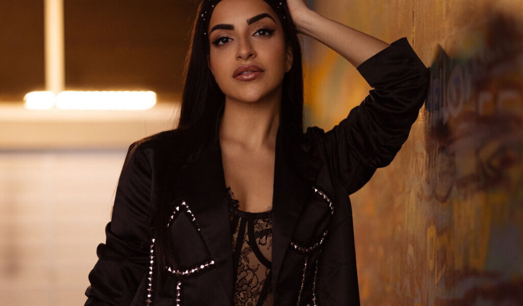 UAE’s Dina Stars Releases “Lift Me Up” – An Anthem Of Hope Produced By The Team Behind Ariana Grande And Jennifer Lopez